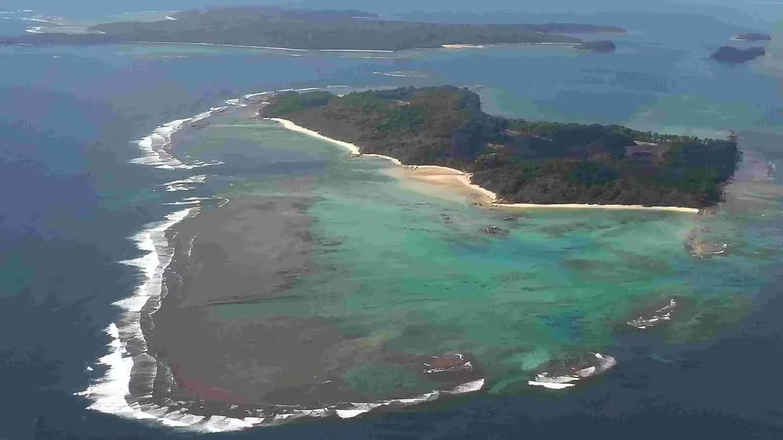 ভূমিকম্পের পরই প্রশাসন দ্রুত সতর্কতা জারি করে। দ্বীপের বিভিন্ন জায়গায় কম্পন অনুভূত হলেও, এখনও পর্যন্ত বড় কোনও ক্ষয়ক্ষতি বা প্রাণহানির খবর পাওয়া যায়নি। পর্যটকদের মধ্যেও আতঙ্কের সৃষ্টি হয়েছে। তবে আন্দামান প্রশাসন জানিয়েছে, পরিস্থিতি নিয়ন্ত্রণে রয়েছে এবং আতঙ্কের কোনও কারণ নেই।