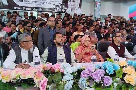 মাদারীপুরে বিএনপি প্রার্থীর সমর্থনে আওয়ামী লিগ নেতাদের প্রচার
